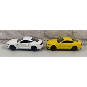*BRAND NEW* Lot Of 2 Welly Diecast Cars 2015 Ford Mustang GT 5.0 Yellow  4 Inch
